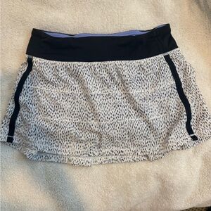 Lululemon Pace Rival mid-rise skirt size 6